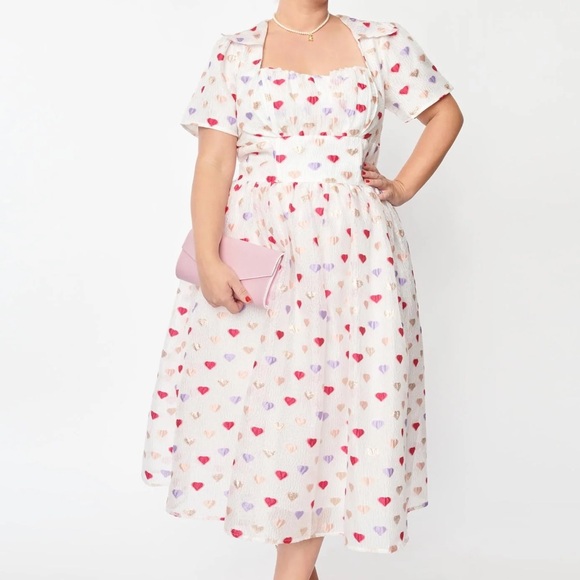 NWT Unique Vintage White & Multi Hearts Crinkle Libby Swing Dress - Picture 2 of 8